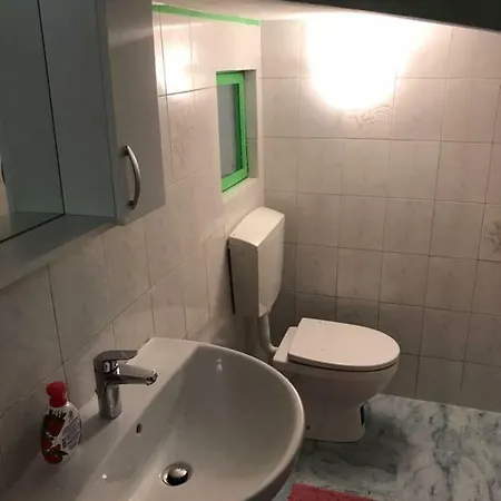 Lilly Apartmán *